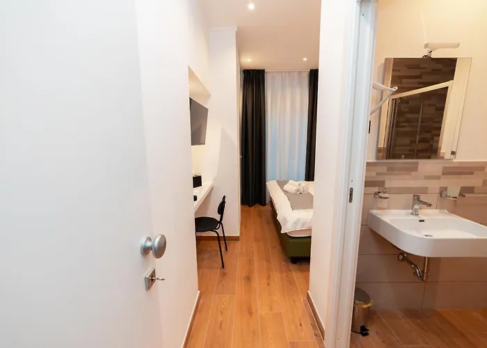 Il Mandorlo - Casa Palmeri Affittacamere 4*